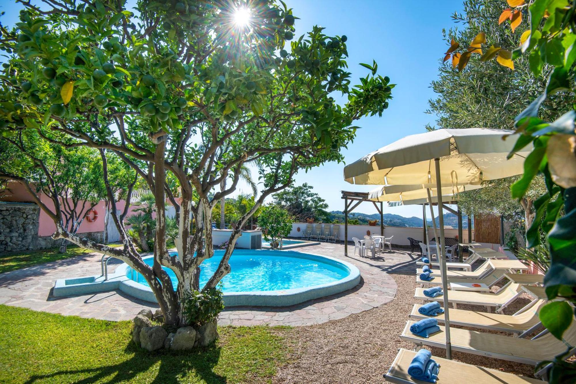 Hotel Bel Tramonto Казамиччола-Терме Экстерьер фото