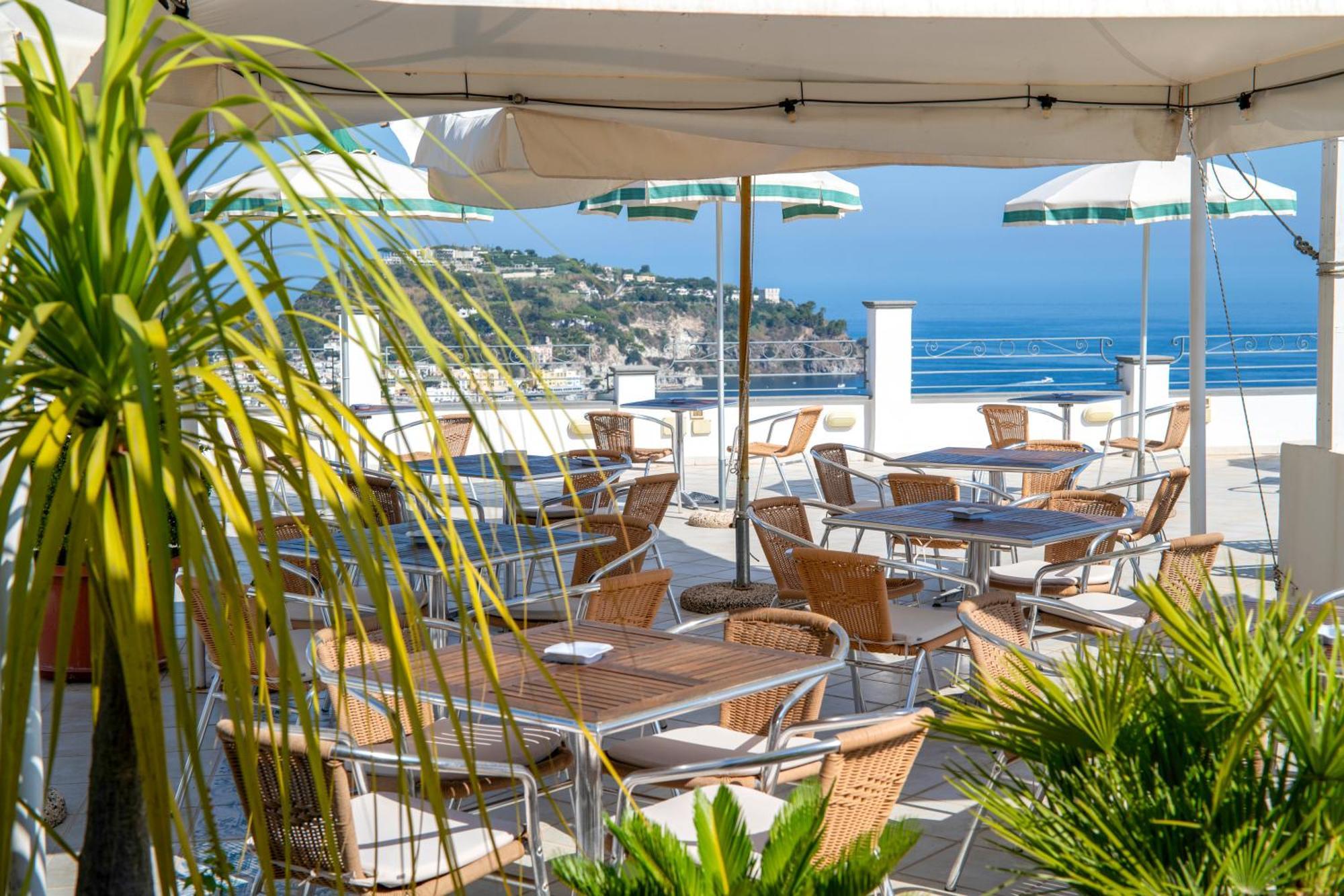 Hotel Bel Tramonto Казамиччола-Терме Экстерьер фото